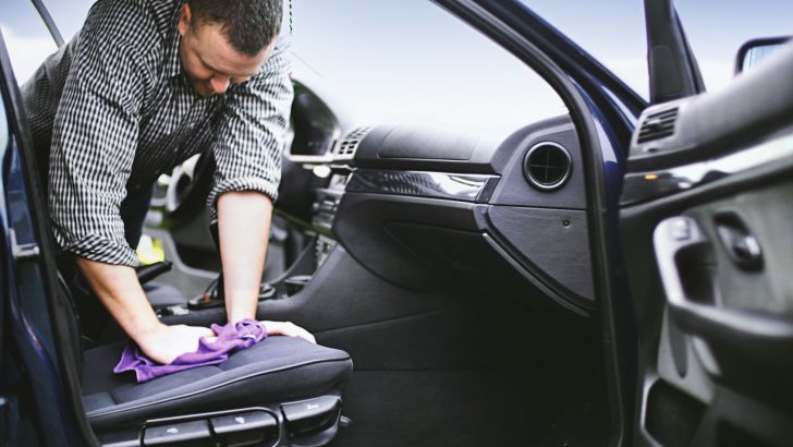 Araba Koltukları Nasıl Temizlenir ? Araç İçi Temizlik Tavsiyeleri