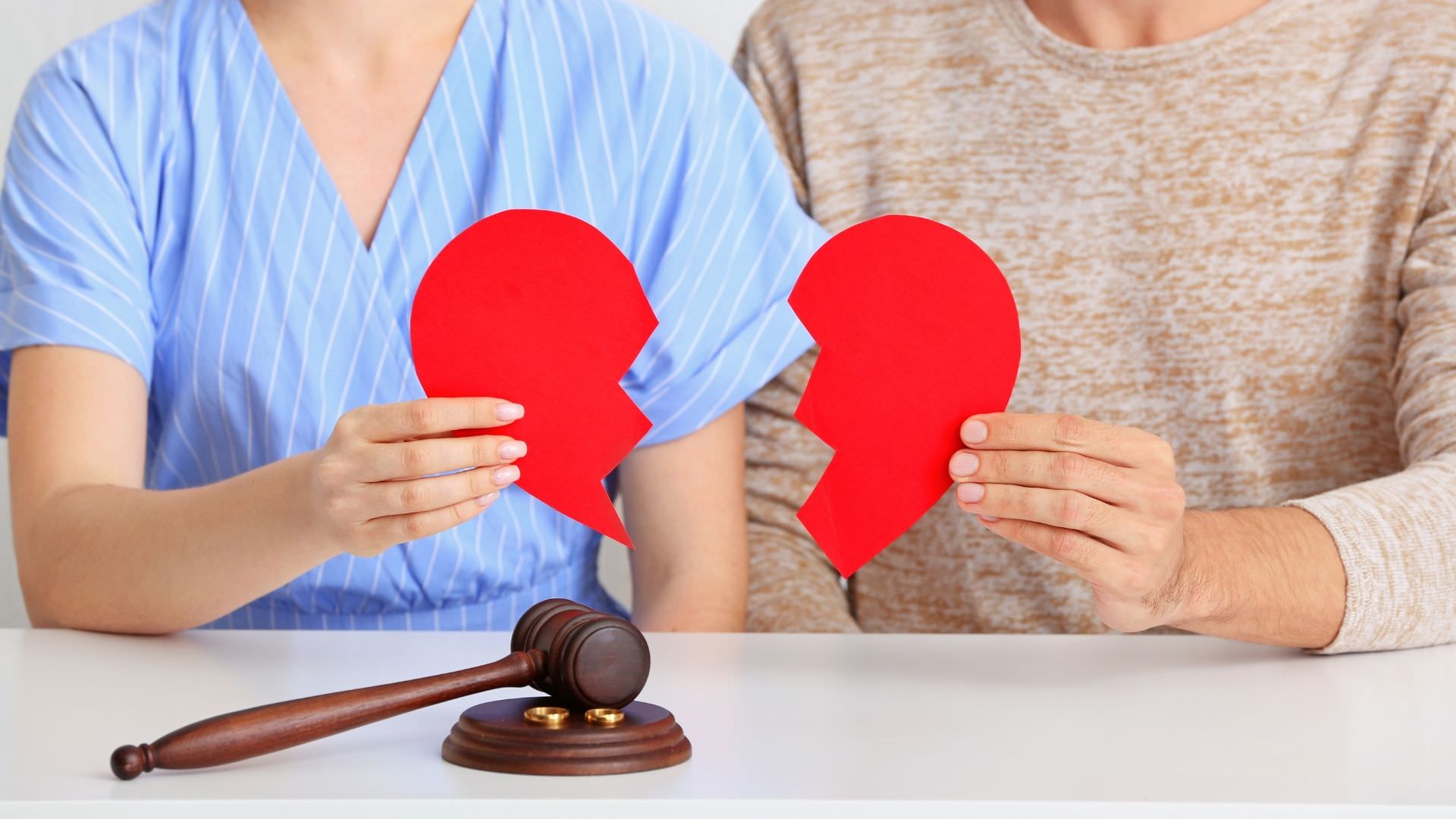 Boşanmak İçin Avukat Tutmak Şart Mı